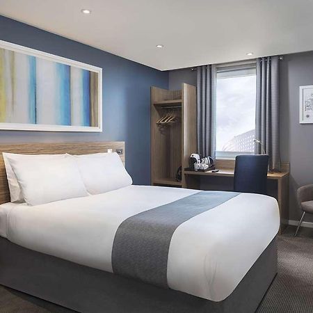Travelodge Leeds Central Rum bild