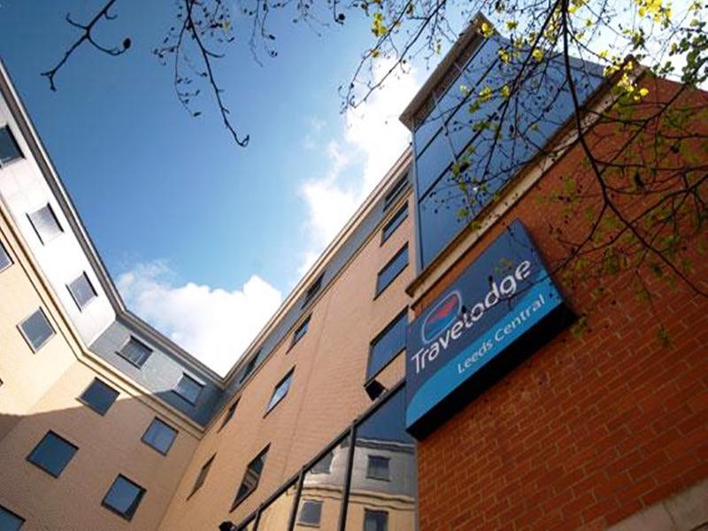 Travelodge Leeds Central Exteriör bild