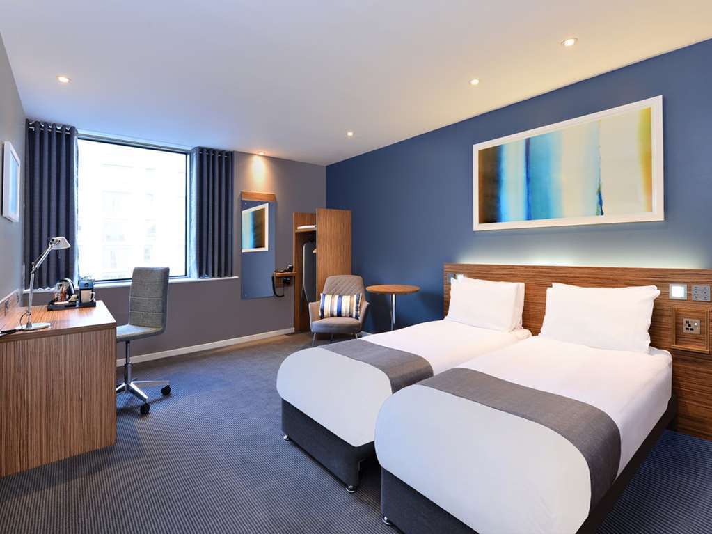 Travelodge Leeds Central Rum bild